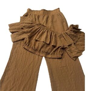 Women’s Ruffled Too and Pant set